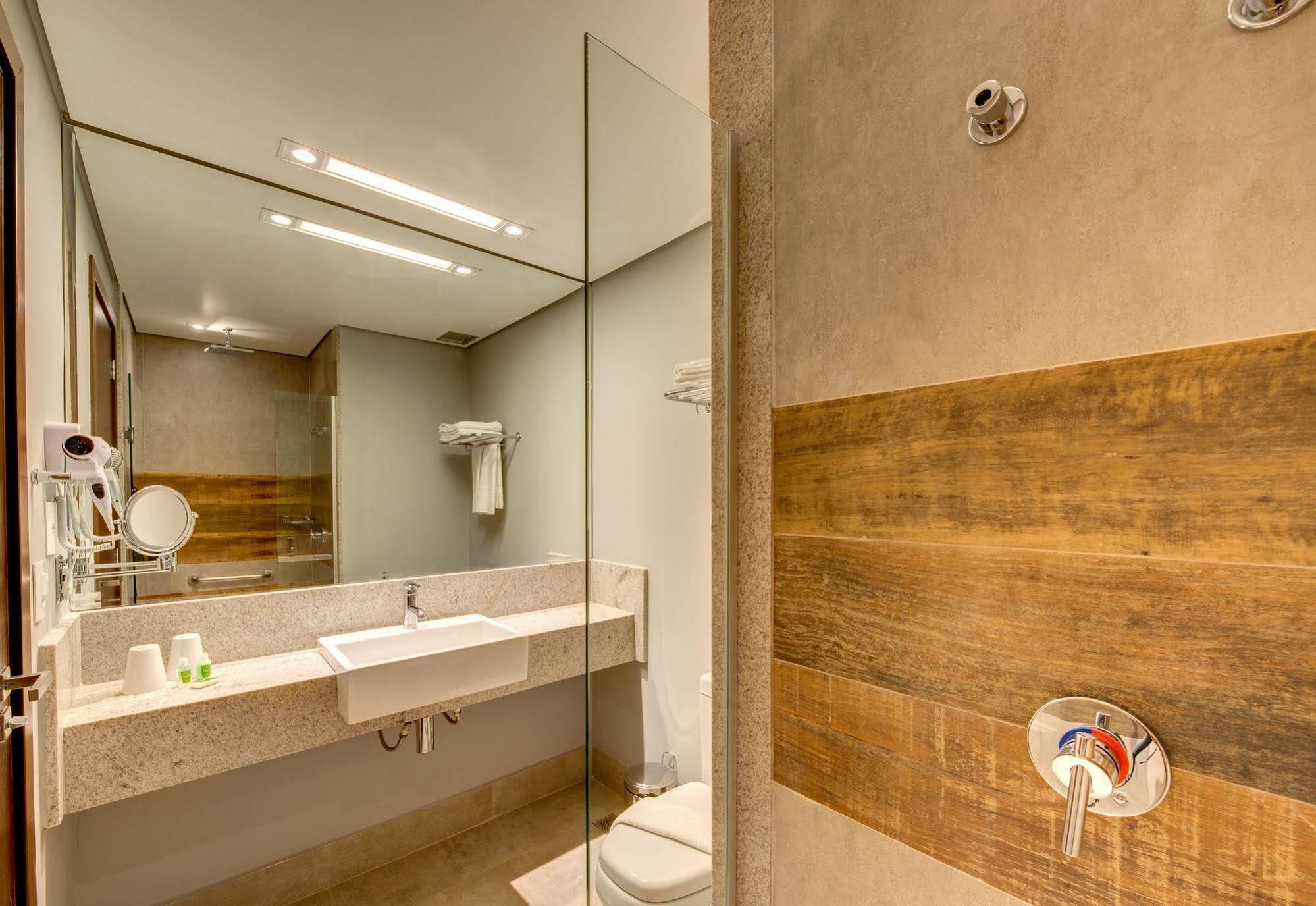 Hotel Linx Confins